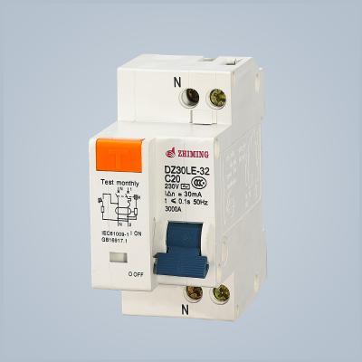 China Plastic Metal Type C MCB Circuit Breaker 230V 32A DZ30-32 for sale