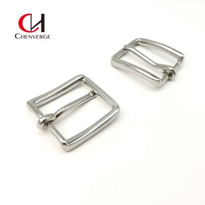 China Zinc Alloy Simple Belt Buckle 30mm Silver Glossy Color Changeable en venta