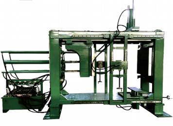 China Double-Station APG Clamping Machine with Moulds for Electrical Insulation zu verkaufen