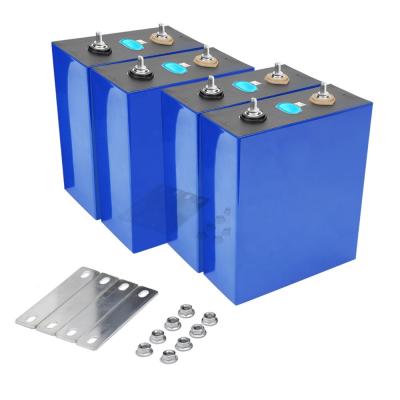 China Lítio Ion Batteries For Car dos parafusos da barra da lanterna elétrica 3,2 V 280ah Lifepo4 à venda