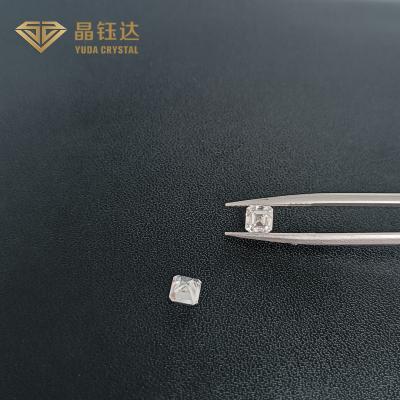 China La suposición blanca del color cortó el amortiguador cuadrado de los diamantes del laboratorio brillante para el anillo en venta