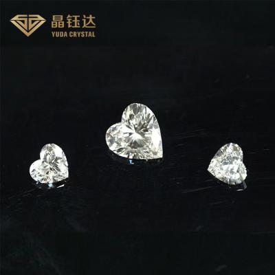 Китай Подгонянное сердце формирует белое ПРОТИВ реальной диаманта выросли лабораторией, который отполированного для подарков любовника продается