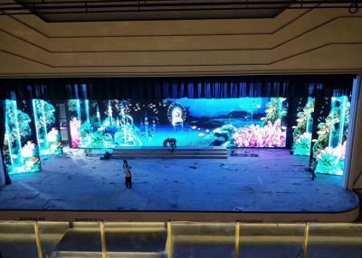China distancia a todo color de la opinión de la resolución los 2m de la exhibición 2m m de la sala de exposición de 4K LED TV en venta