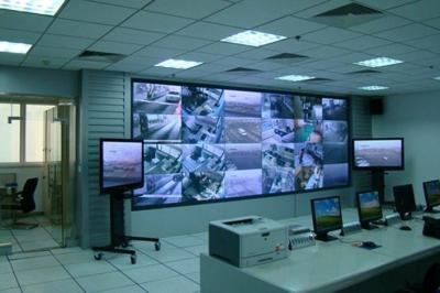 China la pantalla LED P1.56mm de la sala de conferencias 3840Hz a presión el gabinete de aluminio de la fundición en venta