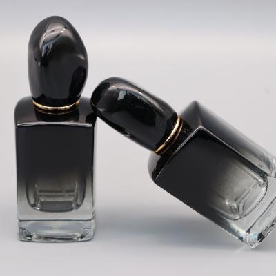 China Botella negra del espray de perfume de la botella de perfume 50ML gradualmente en venta