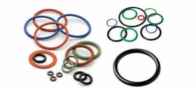 Chine AS568 Standard Oil Resistant FFKM O Rings 16-30 N/mm Tear Strength For Oil Gas Field Sealing à vendre