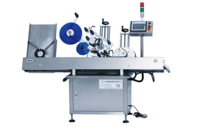 China máquina de etiquetado automática adhesiva de la etiqueta engomada de la base de 75m m modificada para requisitos particulares para la superficie plana en venta
