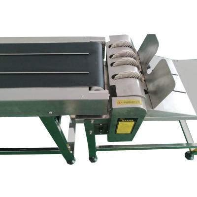 China 750W 60Hz Automatic Sticker Machine Updraft Label Applicator Machine For Pouches for sale
