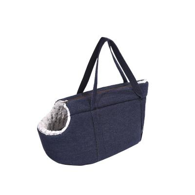 China Customized Size Pet Carrier Bag High Flexibility With Double Safety Device for sale