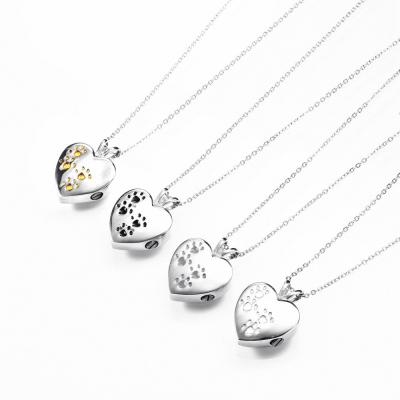 China Stainless Steel Pet Urns Necklace Waterproof Heart Shape Weight 15.72g for sale
