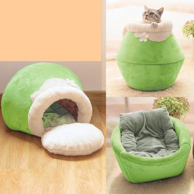 China Plush Soft Pet Bed Portable Warm Outdoor Cat House For Winter for sale