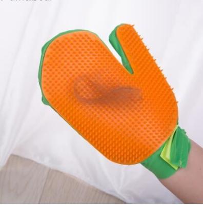 China Easy To Use Pet Glove Cat Hair Brush Pet Grooming Fur Removal for sale