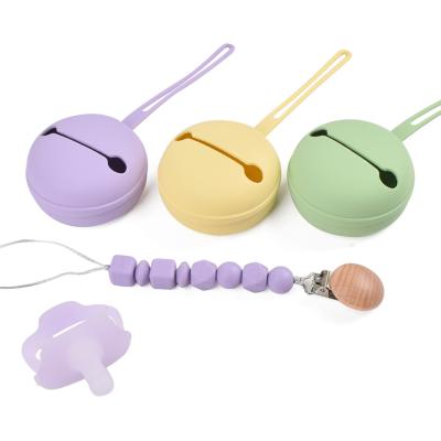 China Purple Stylish Silicone Pacifier Clip Personalised Silicone Dummy Clip for sale