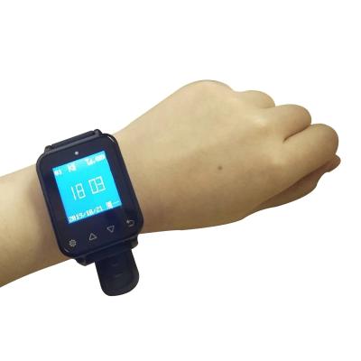 China Service Place Wrist Pager Calling System Wireless Calling System Restaurant Hospital Hotel Wireless Waterproof Emergency Pager Call System à venda