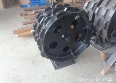 China 600mm Width Excavator Compaction Wheel 900mm Drum Diameter One Bracket Black for sale