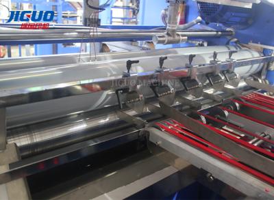 China Papppapier runzelte die lamellierende Maschinen-automatische Flöte, die Maschine klebt zu verkaufen