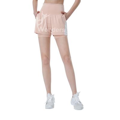 China Los pantalones cortos de funcionamiento de la cintura alta de las mujeres con cortocircuito de la yoga del entrenamiento del trazador de líneas modificaron para requisitos particulares en venta