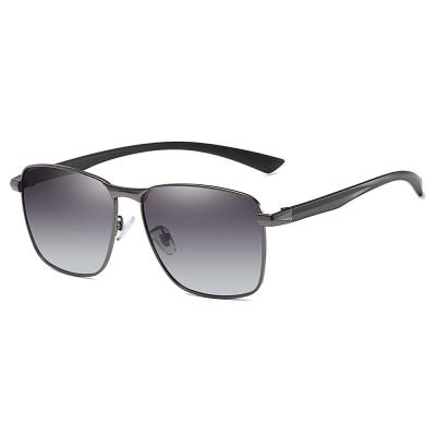 China TR90 Custom Polarized Sunglasses UV400 Mens Driving Blue Lens for sale