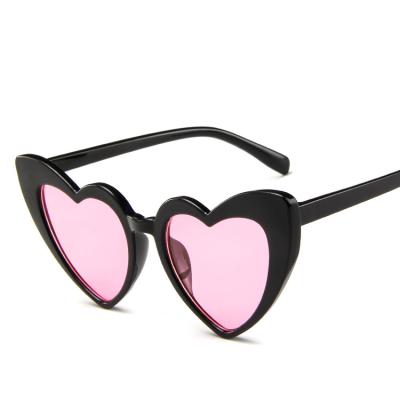 China Plastic Designer Female Lady Fashion Heart Sunglasses Multi Colors 155MM for sale