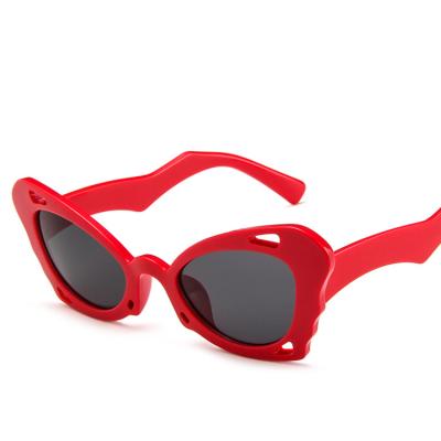 China Cute Sexy Ladies Butterfly Shaped Sunglasses Female Promotion Sunglasses for sale