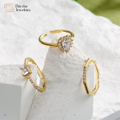 China Women Men Wedding Engagement Heart Diamond Rings Adjustable 18k Gold Plated for sale