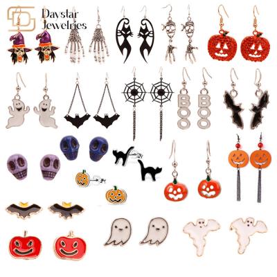 China DIY Halloween Earrings Jewelry , Horror Funny Ghost Devil Spider Skull Dangle Earrings for sale
