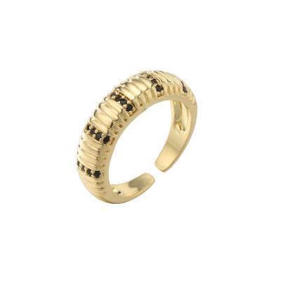 China Zircone Neutral 18k Gold Rings Fashion Hypoallergenic  18 Carat Gold Wedding Band for sale