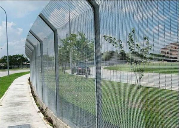 Quality PVC Coated 358 Security Fence Anti Climb Netting 2.4m 2.7m Height For Airport for sale