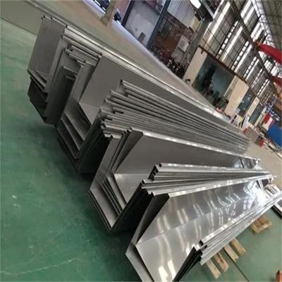 China 304 Stainless Steel Box Gutter 2B Surface 0.8mm Thickness 900mm Width 6 Meter Length Water Gutter en venta