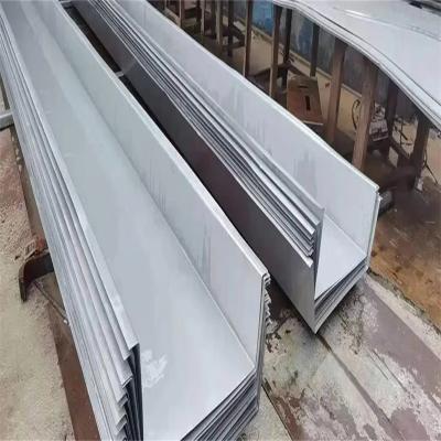 China 304 Stainless Steel Roofing Gutter 2.5mm Thickness ASTM Standard Cold-Rolled Box Gutter Customized Types Te koop