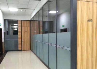 China Transparent Tempered Glass Full High Office Partition Frameless Glass Partition for sale
