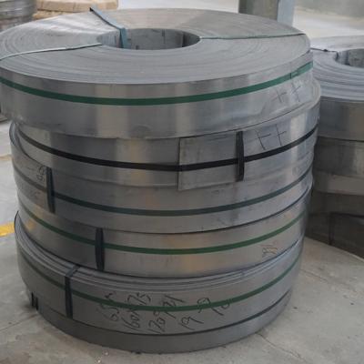 Cina Refined Hot Rolled Carbon Steel Coil 0.8mm-20mm SS400 Q235B Steel Strip in vendita