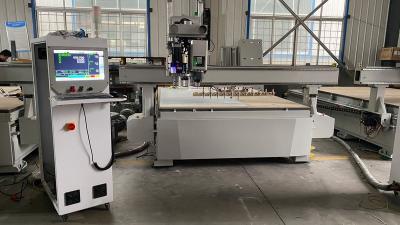 중국 다재다능한 목재 CNC 기계 다양한 재료를 위한 CNC 라우터 기계 1000kg 판매용