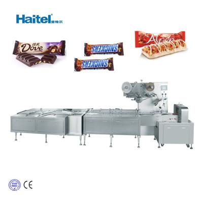 China PLC Automatic Chocolate Packing Machine Candy Bar Packaging Machine 900bag/Min for sale