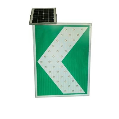 China Green Ddurable IP65 Waterproof Solar Chevron Sign With CE Approval for sale