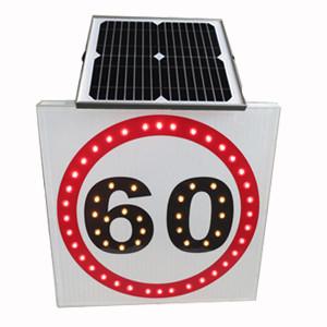 China 1000 Meters IP65 Level Solar Powered Street Signs Flashing LED for sale