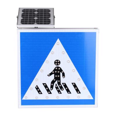 China IP65 Protect Level 1000 Meters Pedestrian Crossing Road Sign For Warning for sale