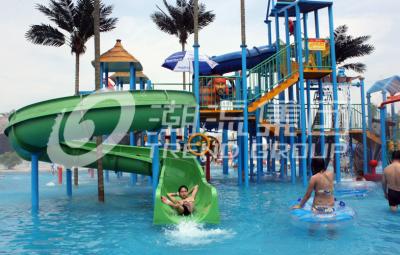 China Gaint Fiberglass Water House Aqua Park Games With Water Slide For Family Fun for sale