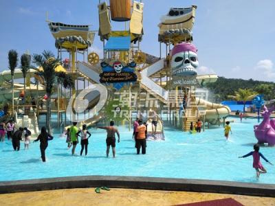 China Fiberglass Aqua Playground Equipment Customized Big Water House For Family Fun for sale