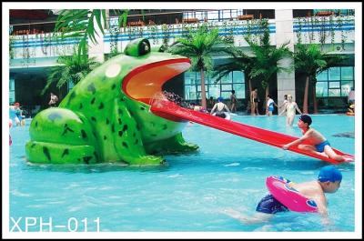 China Frog Shape Water Pool Slides, Aqua Park Fiberglass Small Slide For Kids for sale