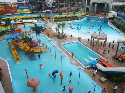 China Indonesia Medan Waterpark Project Adventruous Indoor Waterpark Equipment for sale