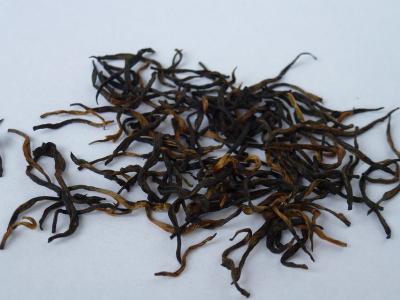 China Té negro fermentado suave Huangshan de Kenia de la primavera castaña pardusca en venta
