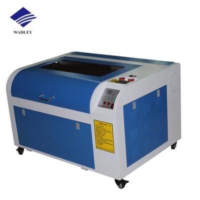 Chine Machine de gravure de coupe de laser en métal de commande numérique par ordinateur à vendre
