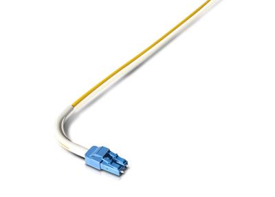 Chine Connecteurs optiques pliés 90 par degrés de la fibre LC, approbation de RoHS de corde de correction d'Uniboot à vendre