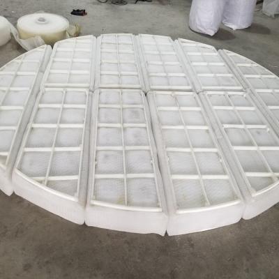 Chine Pp ignifuges ont tricoté la forme de baril de longueur adaptée aux besoins du client par 100mm-1000mm de grillage/bobine à vendre