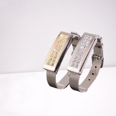 Chine Bracelet en silicone avec coque en métal Bracelet pour lecteur flash USB en cuir 32 Go 128 Go à vendre