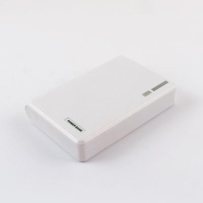 Chine 5000MAH Plastic Mobile Power Bank Customized LOGO With Cable à vendre