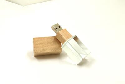 China Wooden Cap Crystal USB Stick 32GB 64GB 128GB Flash Drives 15MB/S Ce Fcc Passed for sale