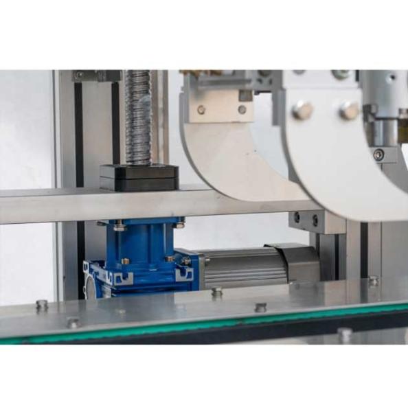 Quality Fully Automatic Screw Capping Machine Tracking With Cap Sorter Capping Head for sale