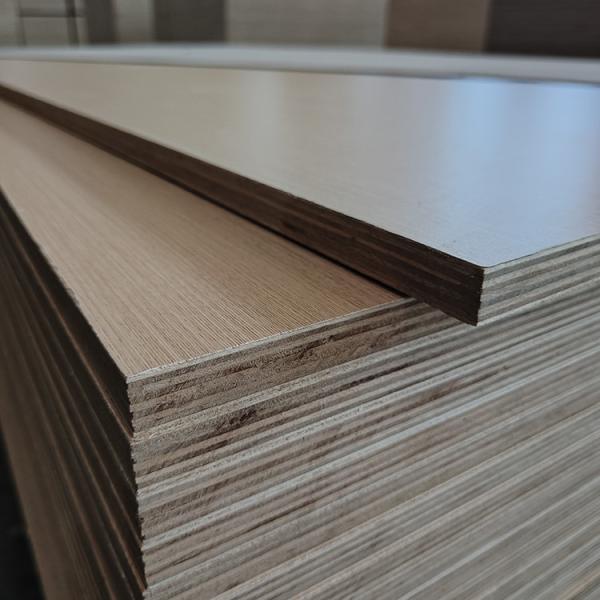 Quality 4×8 melamine laminated plywood board for sale